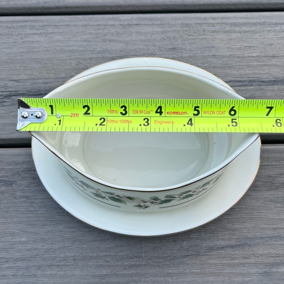 Vintage; Caldor; Porcelain Ware; Gravy Boat with Attached Saucer; In Box - Picture 2 of 7